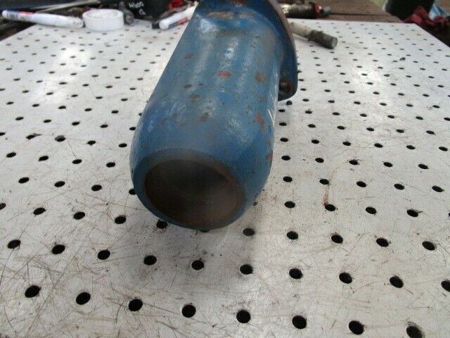 for, Ford 4600 Hydraulic Top Cover Rear Draft Spring Housing in Good Condition