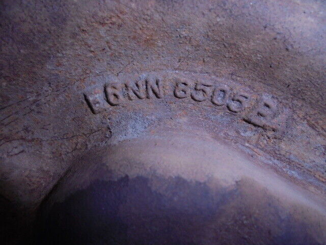 for, Ford 4610 Engine Water Pump & Housing in Good Condition