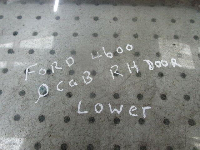 for, Ford 4600-7610 Q Cab RH Lower Door Glass & Rubber Seal in Good Condition