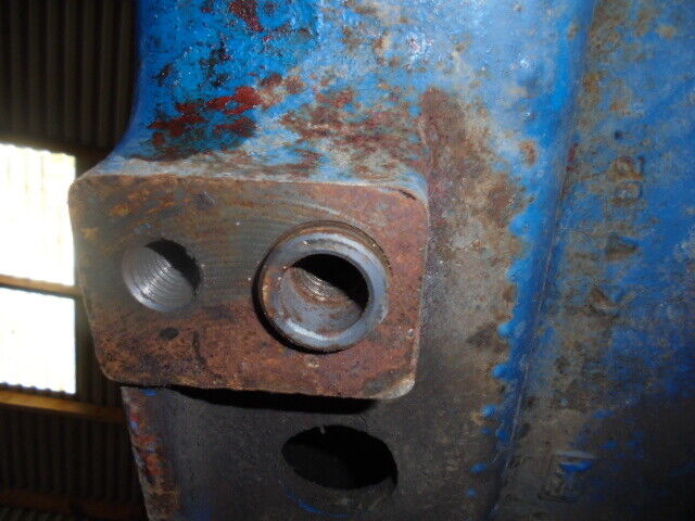 for, Ford 5030 4wd Front Axle Boulster in Good Condition