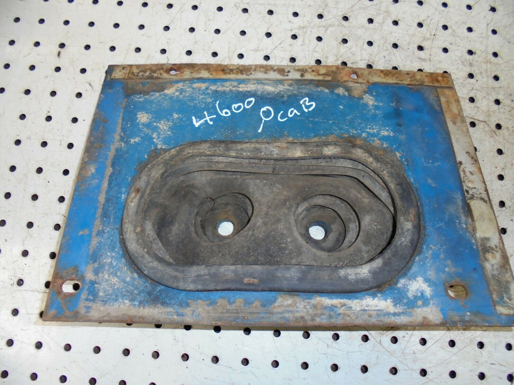 for, FORD 4600 Q Cab Gear Stick Cover Plate in Good Condition