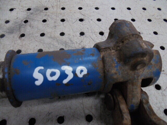 for, Ford 5030 Brake Cross Shaft Assembly in Good Condition