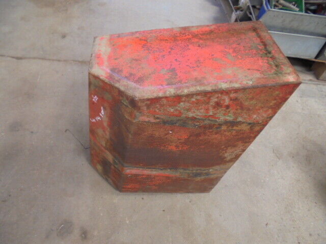 for, David Brown 1490 LH Diesel Tank in Good Condition