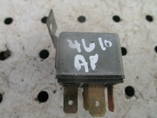 for, Ford 4610 AP Cab Dash Relay in Good Condition