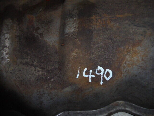 for, David Brown 1490 Engine Rocker Cover & Breather in Good Condition
