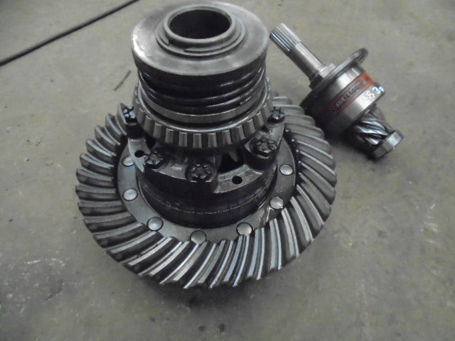 Ford New Holland 4830, 5030 Rear Axle Crown Wheel And Pinion With Differential 2wd