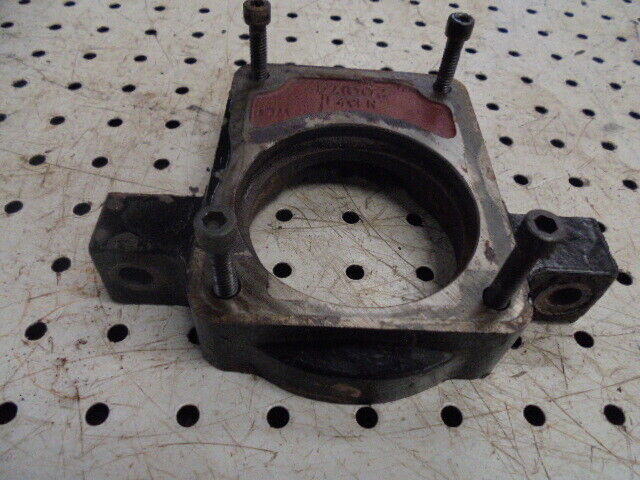 for, David Brown 1394 Hydraulic Pump Mounting Bracket - Good Condition