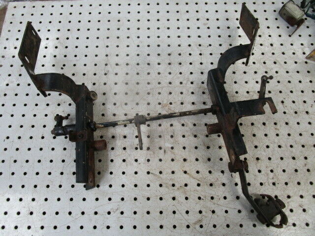 for, David Brown 1294 Throttle Linkages & Brackets Under Cab in Good Condition