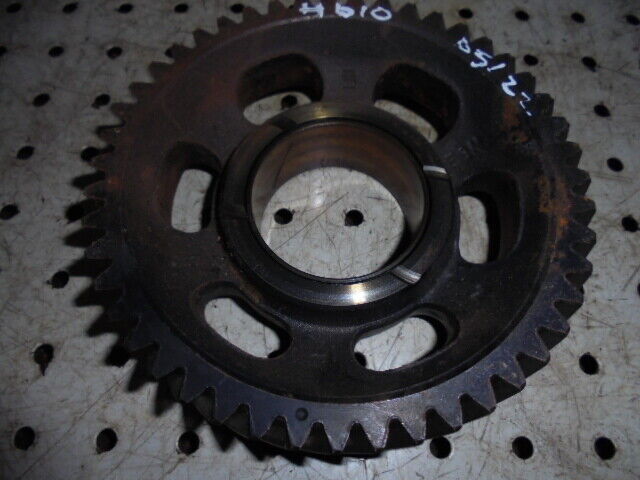for, Ford 4610 Engine Idler Timing Gear in Good Condition