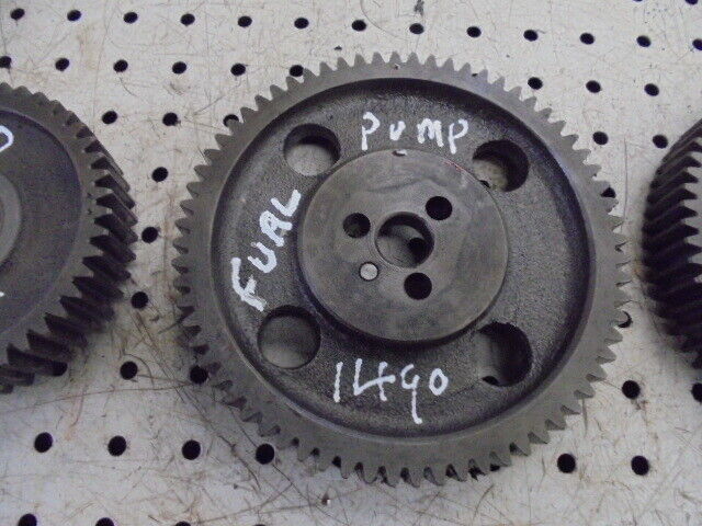 for, David Brown 1490 Engine Timing Gears - Good Condition
