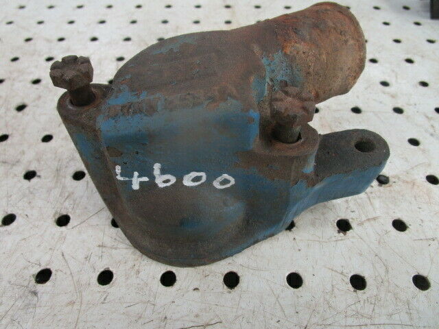 for, Ford 4600,4000 Engine Thermostat Housing in Good Condition