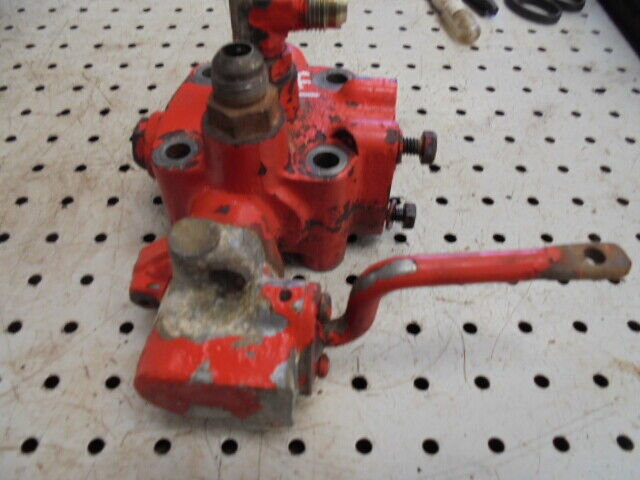 for, David Brown 1490 Hydraulic Isolator Valve - Good Condition