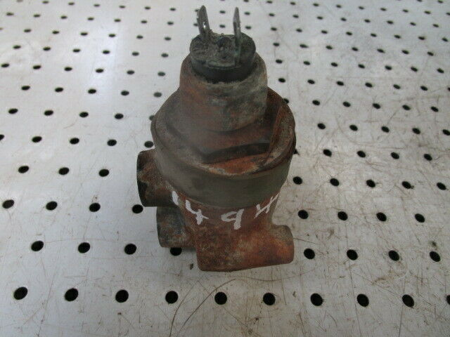 for, David Brown 1494 Brake Compensator Valve (under cab) in Good Condition