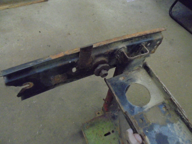 David Brown 1394 Front Grill Mounting Bracket