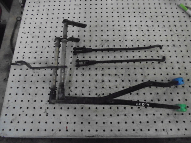 Ford New Holland 4830 Auxillary Spool Valves Control Levers, Rods, And Mounting Bracket