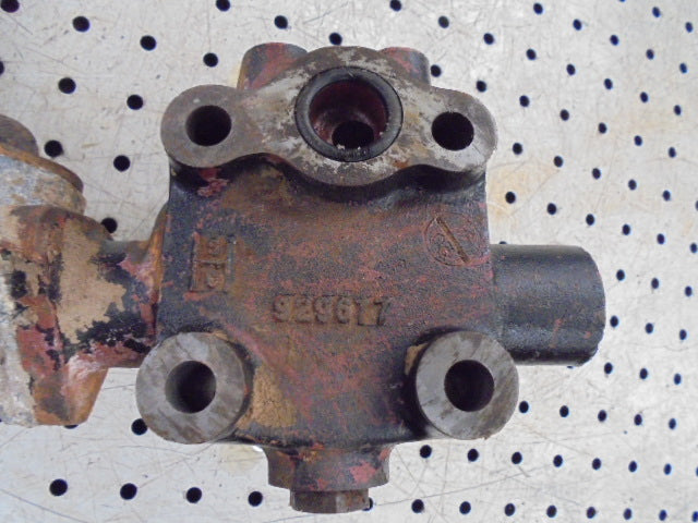 David Brown 1494 1394 Hydraulic Isolator Valve Assembly