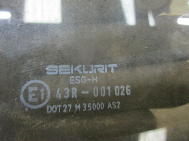 for, David Brown 1494,1394 LH Front Lower Glass & Rubber Seal in Good Condition
