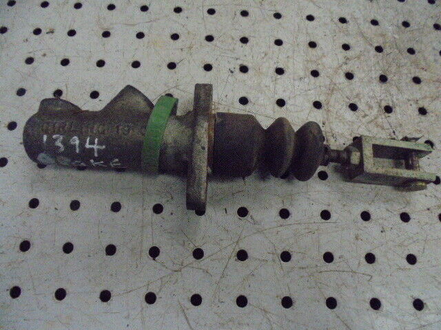 for, David Brown 1394 Brake Master Cylinder in Good Condition