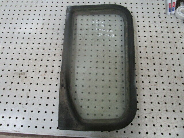 for, Ford 4600 Q Cab LH Lower Front Glass & Rubber Seal in Good Condition
