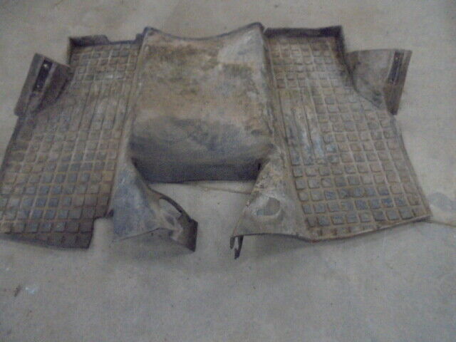 for, David Brown 1394 Cab Floor Mat in Good Condition