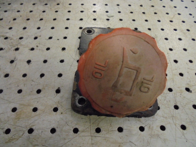 David Brown 1394 Hydraulic Transmission Oil Filler Cap And Housing