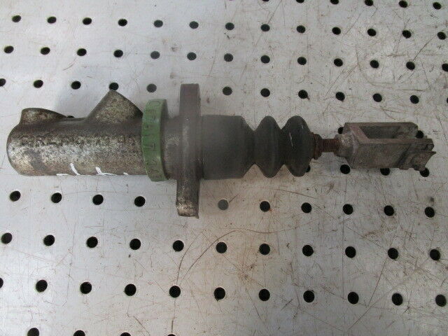 for, David Brown 1490,1494 Brake Master Cylinder in Good Condition