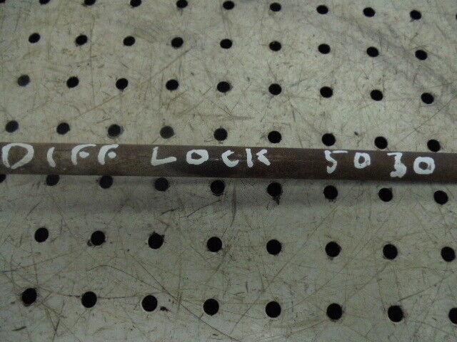 for, Ford 5030 Diff Lock Pedal in Cab in Good Condition