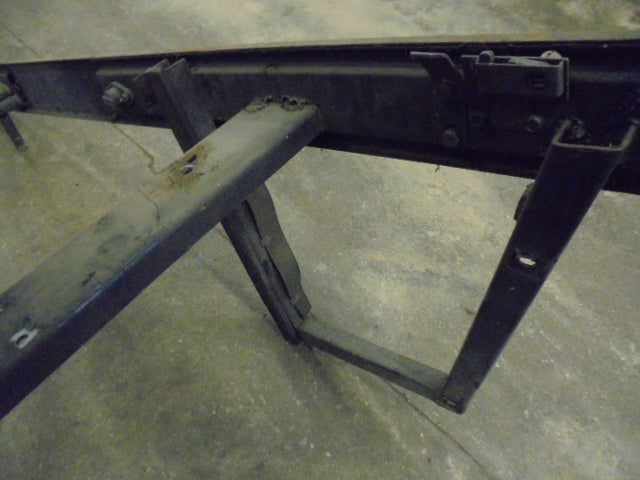 David Brown 1490 Front Grill Mounting Frame And Side Panels