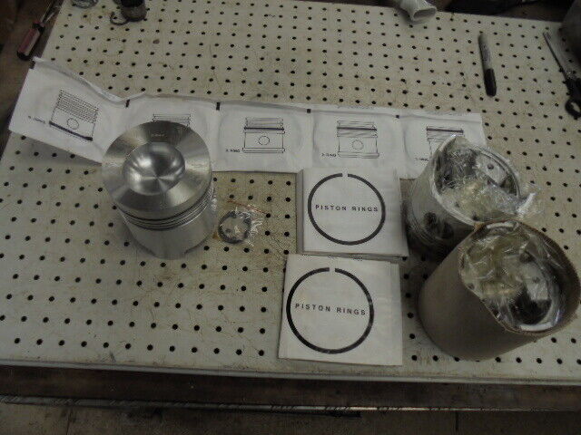 for, Ford 4610 Standard Pistons and Rings - Set of 3 (Non Headland)