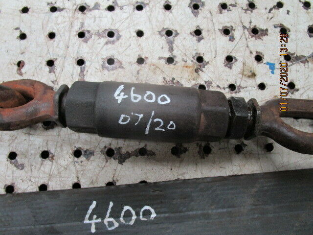 Ford 4600 Hydraulic Arm Stabiliser Chain in Good Condition