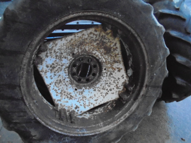 Ford New Holland 4830, 5030, 4610 12.4x36 Wheels And Tyres