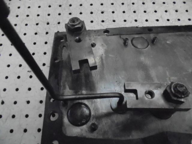 For CASE IHC 895 GEARBOX TOP COVER WITH SELECTOR LEVERS