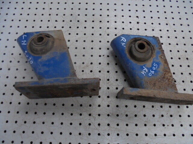 for, Ford 5030 Cab Rear Mountings PAIR  in Good Condition