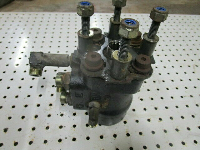 For Case MX100C Power Steering Orbitran Unit (Rexroth) in Good Condition