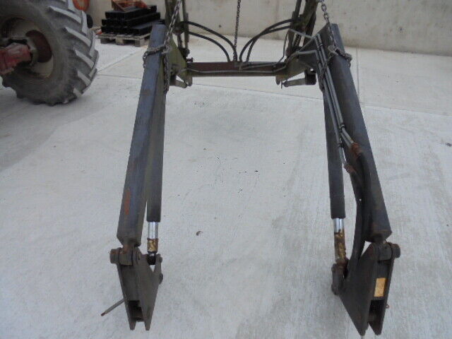 for, Stoll Loader with David Brown Brackets - Good Condition